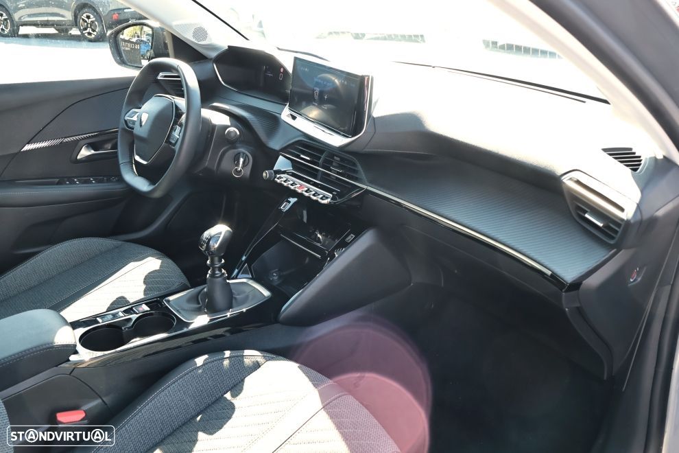 Peugeot 208 1.2 PureTech Allure - 12