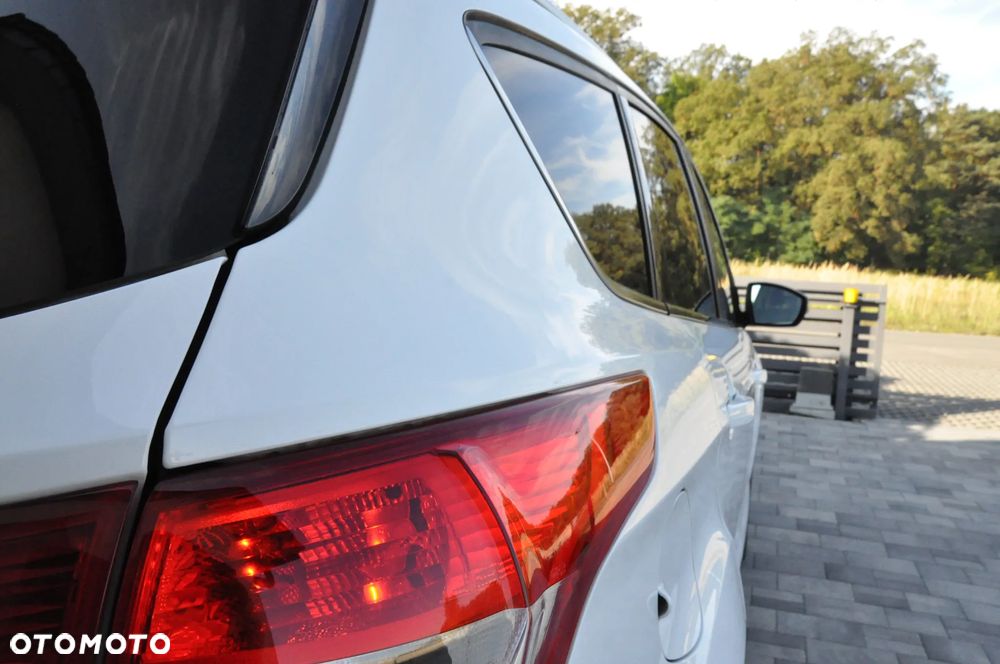 Ford Kuga - 10