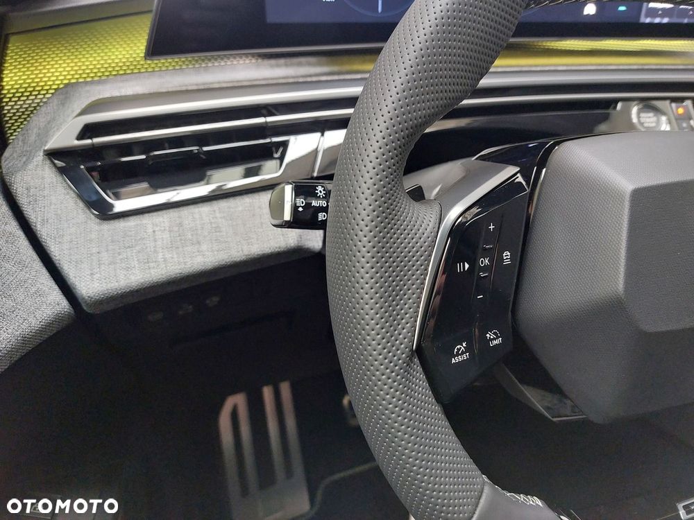 Peugeot 3008 1.2 PureTech mHEV GT S&S e-DCS6 - 14