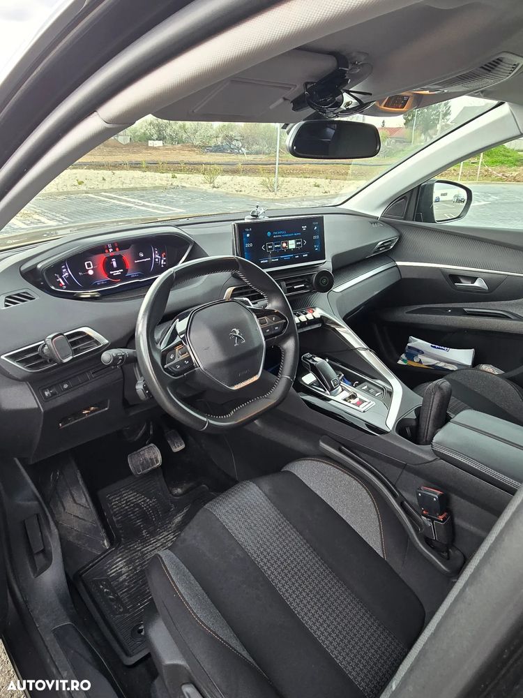 Peugeot 5008 1.2 Puretech Turbo s&s EAT8 Allure - 9