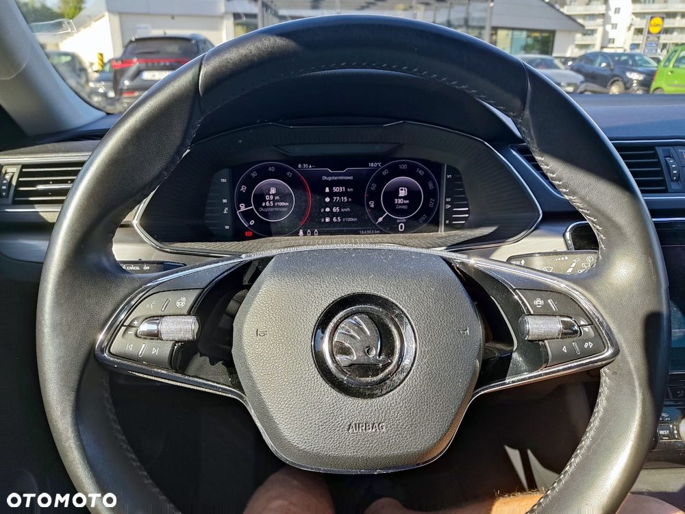 Skoda Superb 2.0 TDI SCR Style - 9