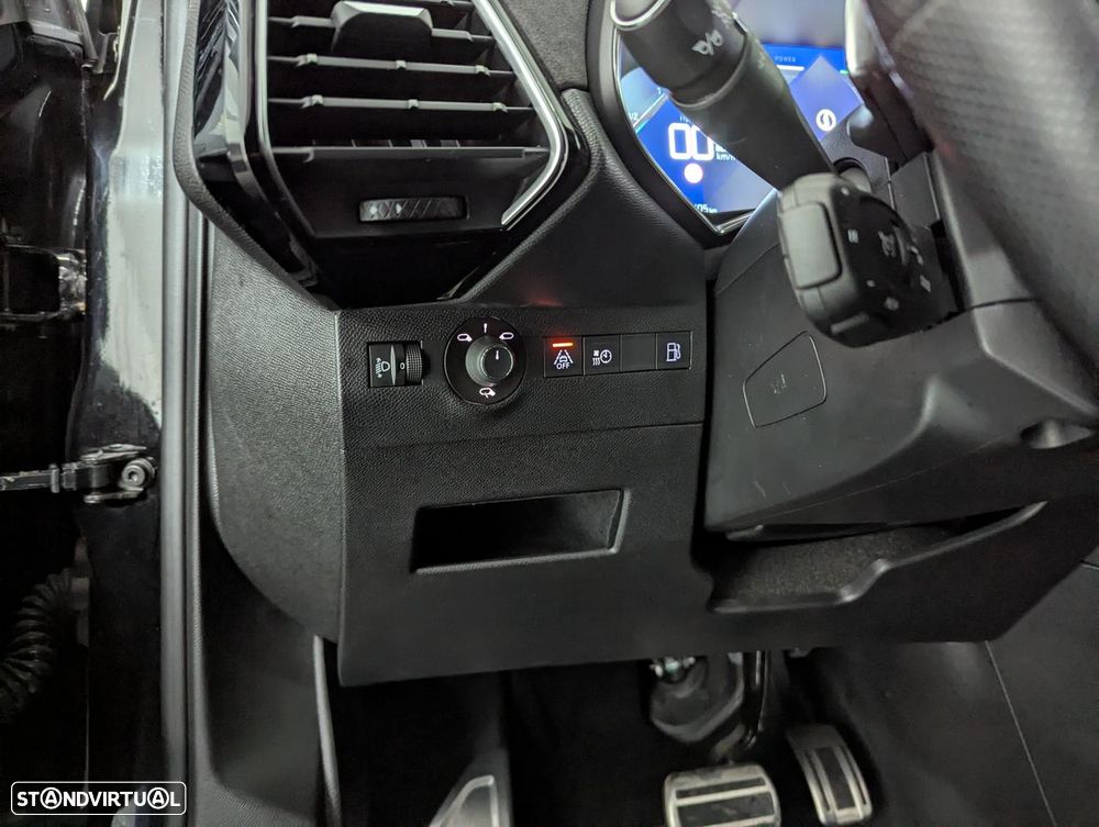 DS DS7 Crossback - 12