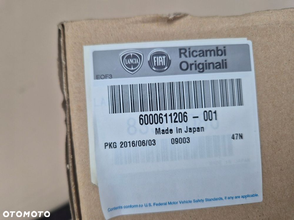 Mitsubishi L200 lampa tył prawa.W zderzak.Fullback - 5