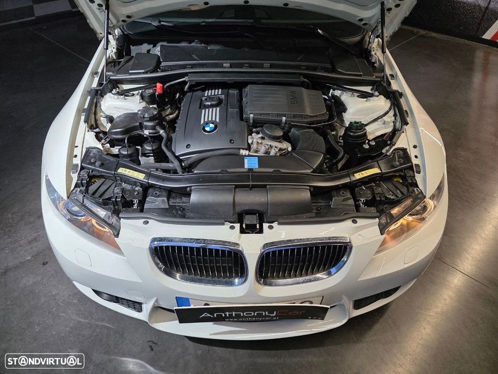 BMW 335 i xDrive Aut. Edition Exclusive - 34