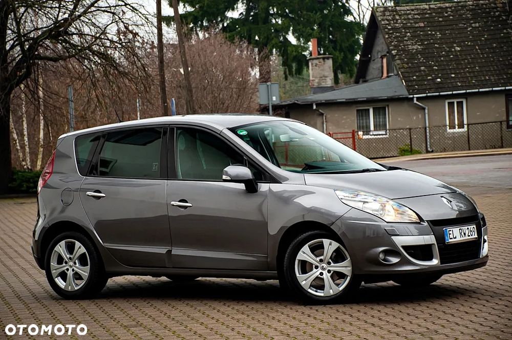 Renault Scenic 2.0 16V Privilege CVT - 15