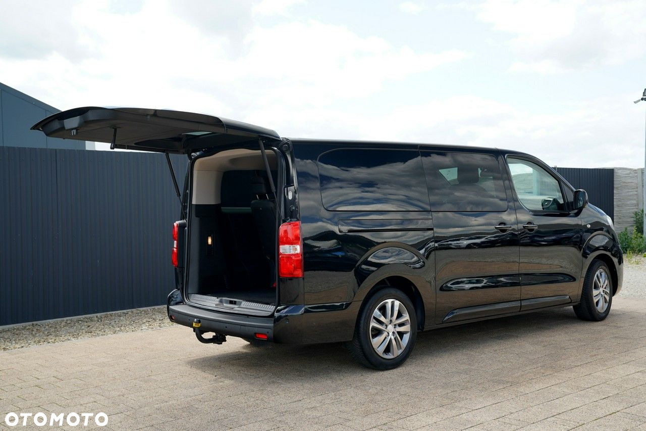 Peugeot Traveller - 12