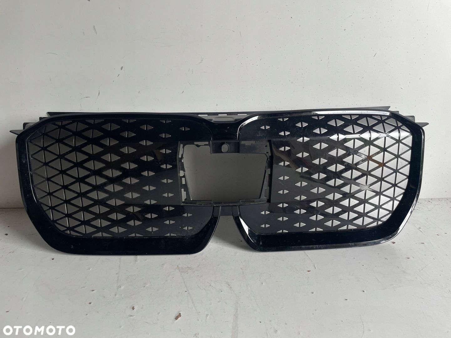 BMW X1 U11 grill atrapa chłodnicy nerki 5A7D664 - 1