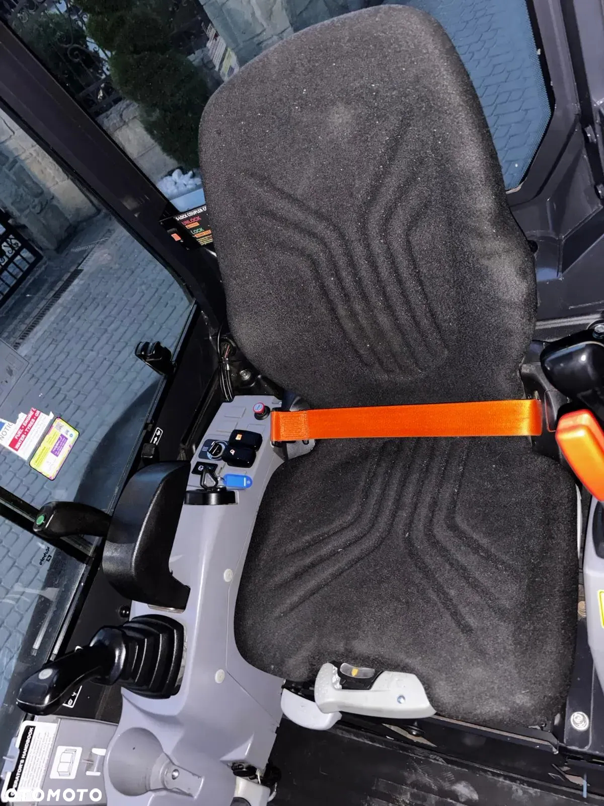 Kubota U27-4 - 12