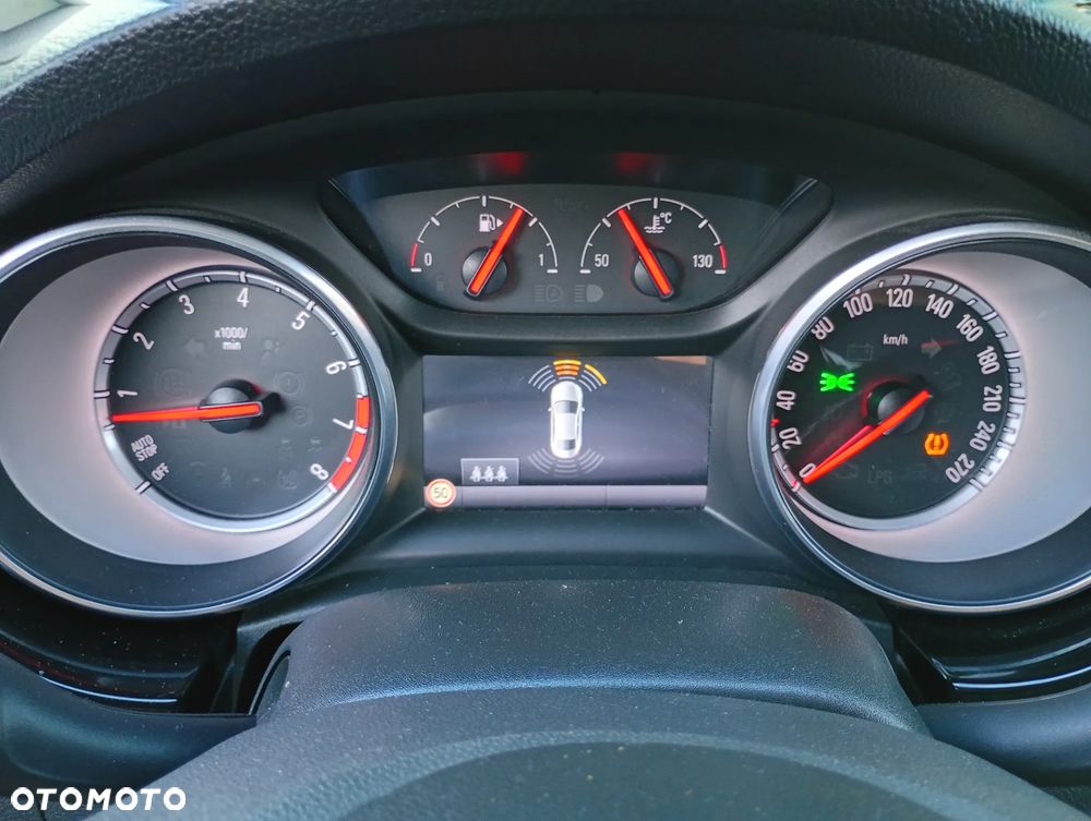 Opel Astra 1.4 T 120 Lat S&S - 8