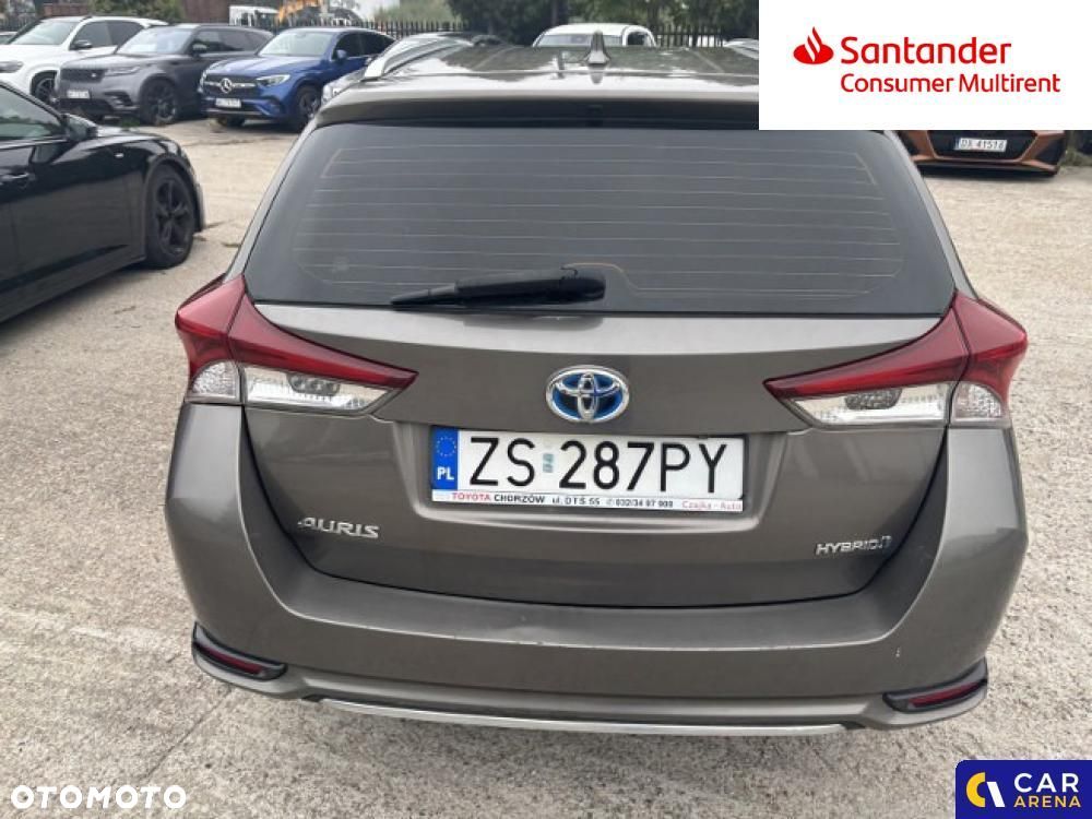 Toyota Auris - 13