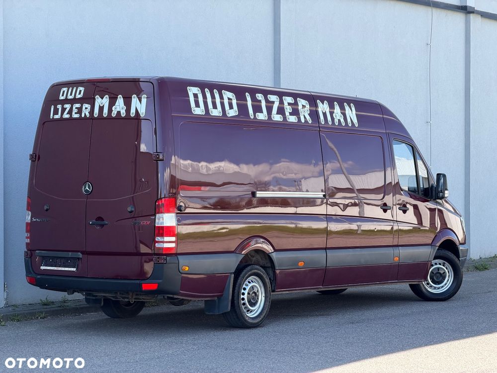 Mercedes-Benz Sprinter 319 - 4