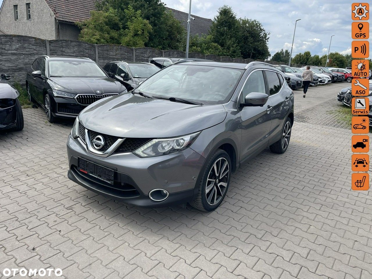Nissan Qashqai 1.6 dCi Xtronic TEKNA+ - 1