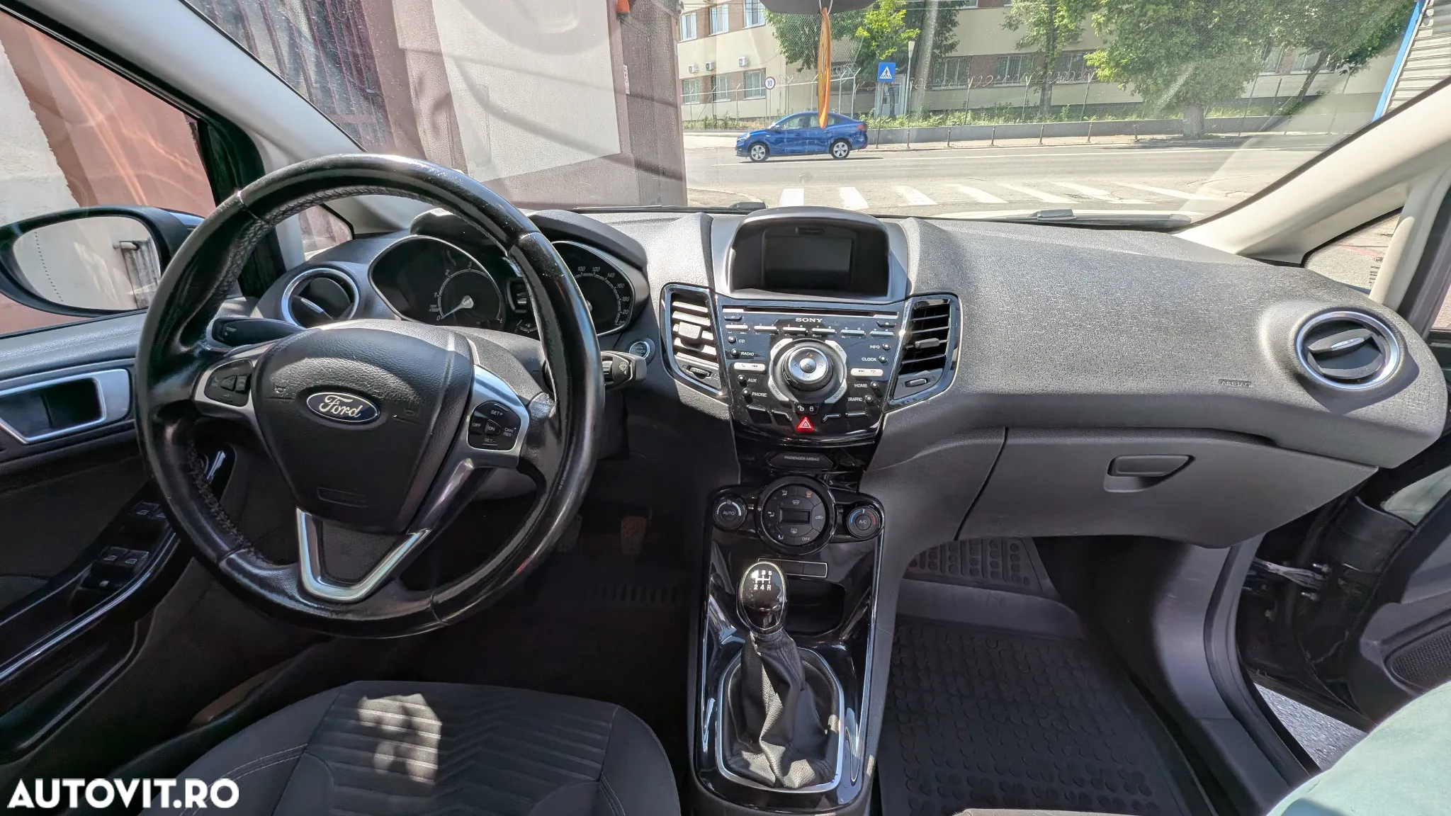 Ford Fiesta 1.5 TDCi Titanium - 4