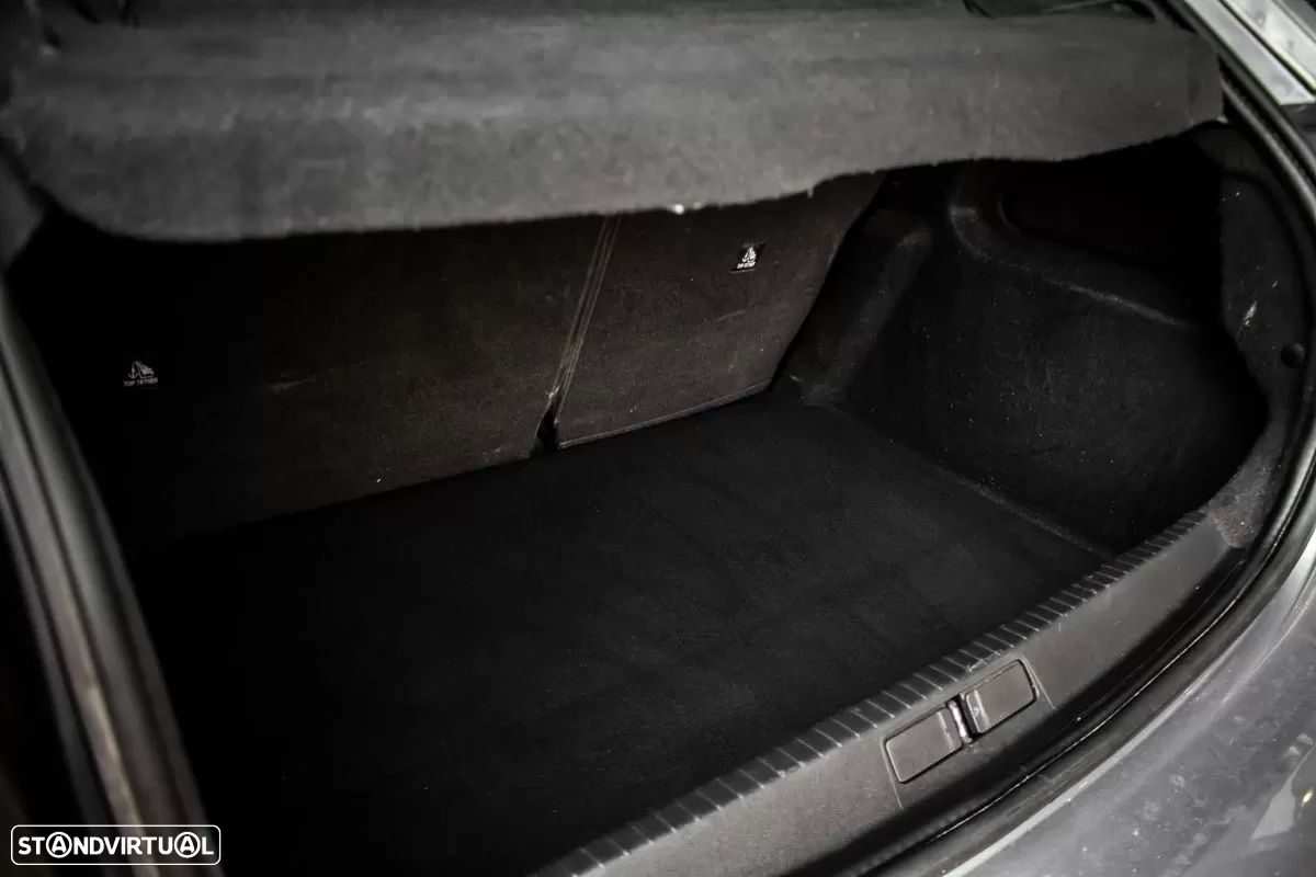 Peugeot 208 1.2 PureTech Allure EAT8 - 34