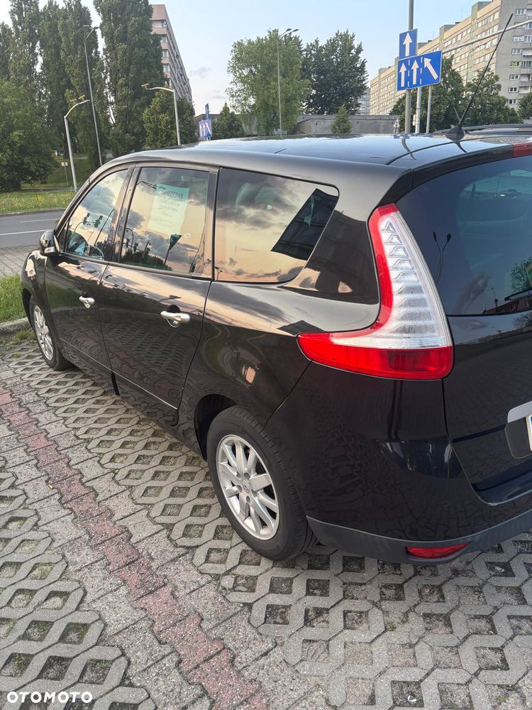 Renault Grand Scenic Gr 1.9 dCi Privilege Euro5 - 6