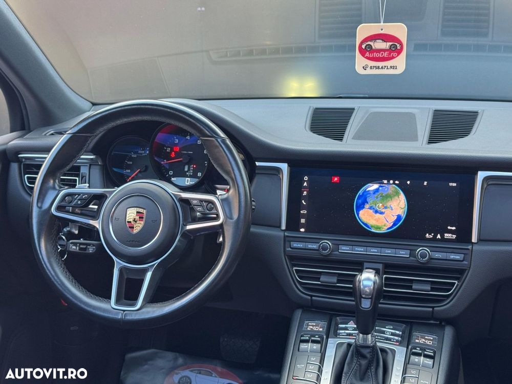 Porsche Macan - 8