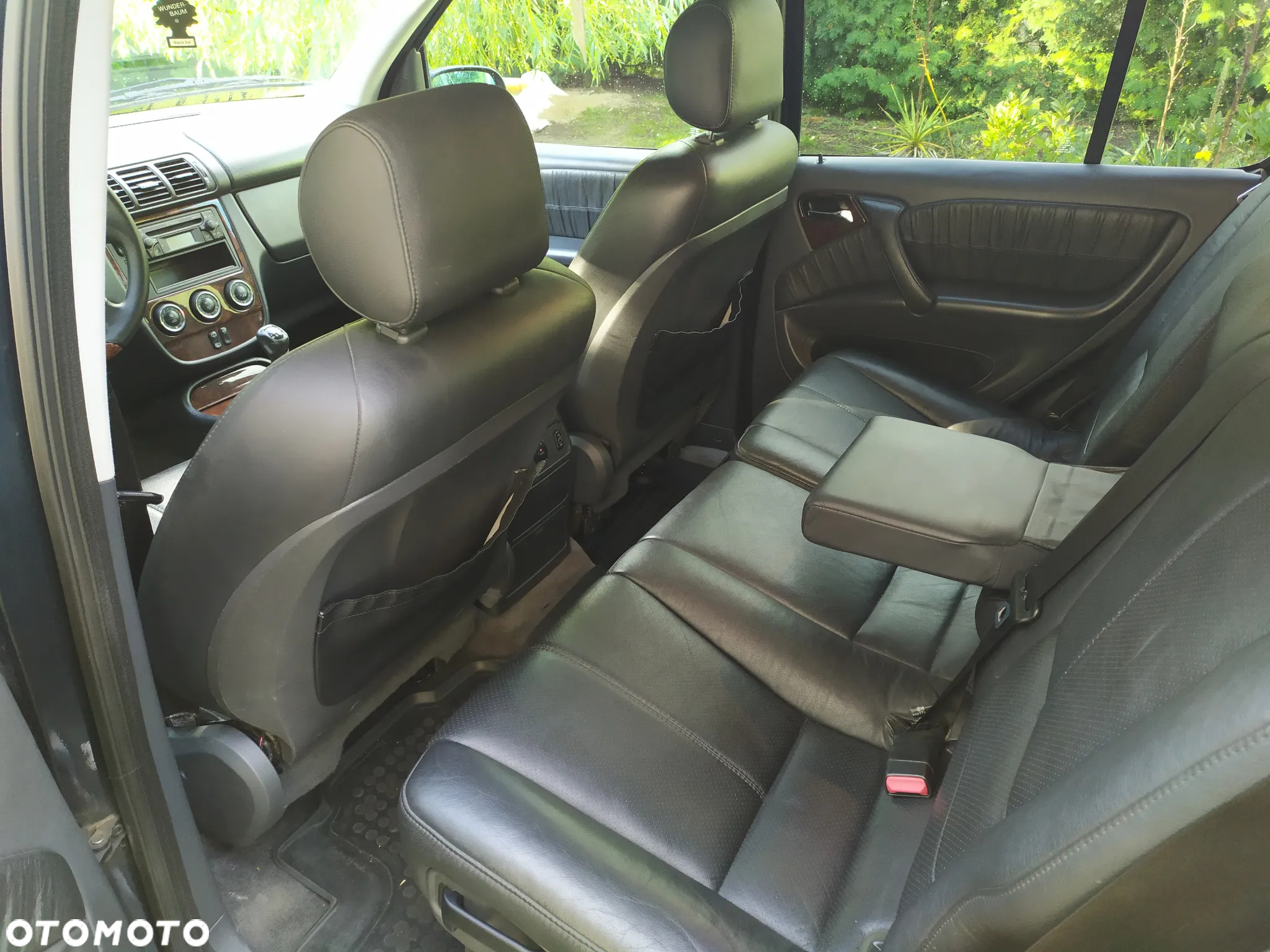 Mercedes-Benz ML 270 CDI - 12