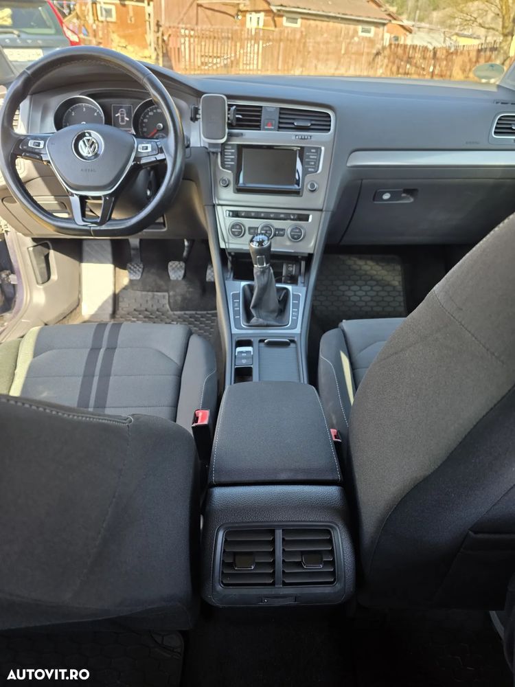 Volkswagen Golf 1.6 TDI DPF Trendline - 6