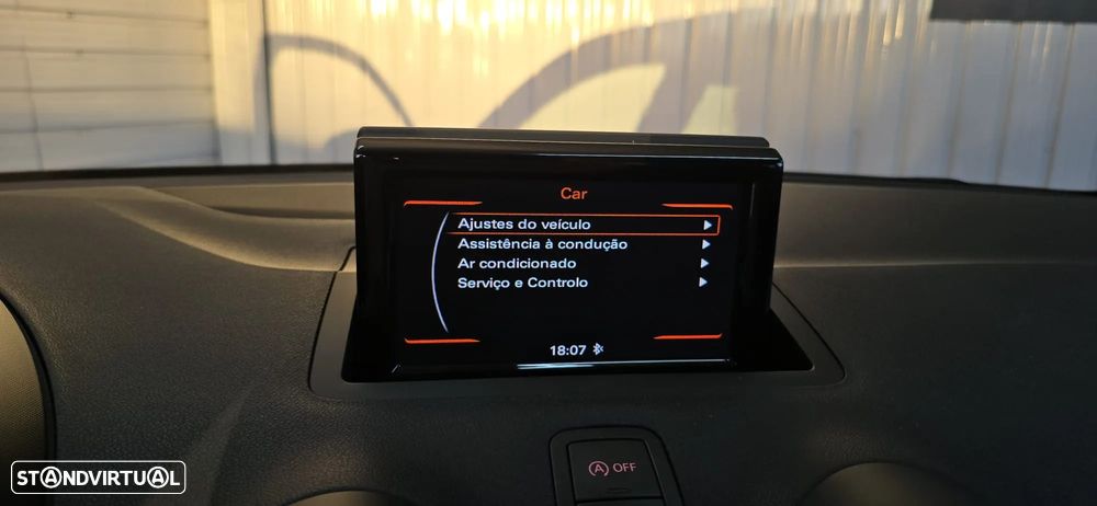 Audi A1 Sportback 1.6 TDI S-line S tronic - 31