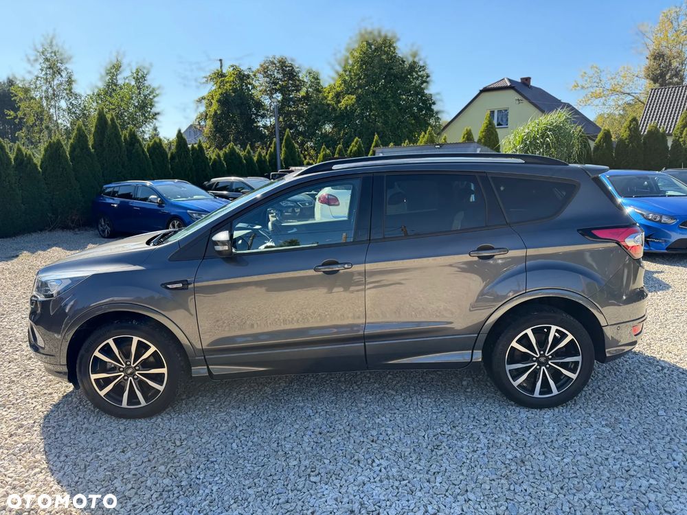 Ford Kuga 1.5 EcoBoost 2x4 ST-Line - 4