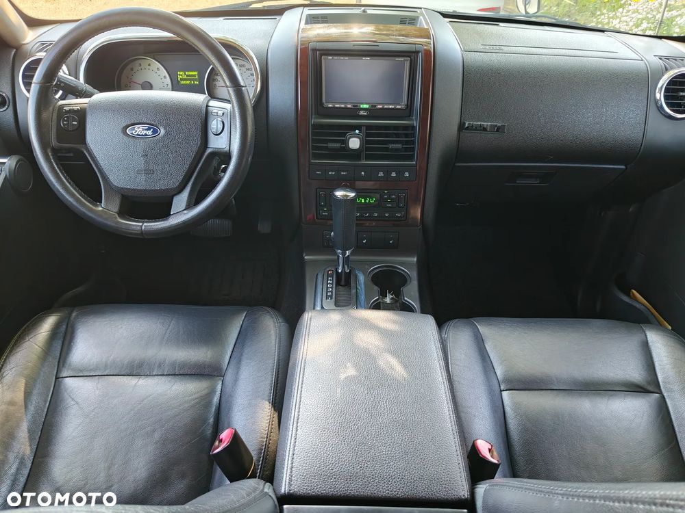 Ford Explorer 4.6 - 12