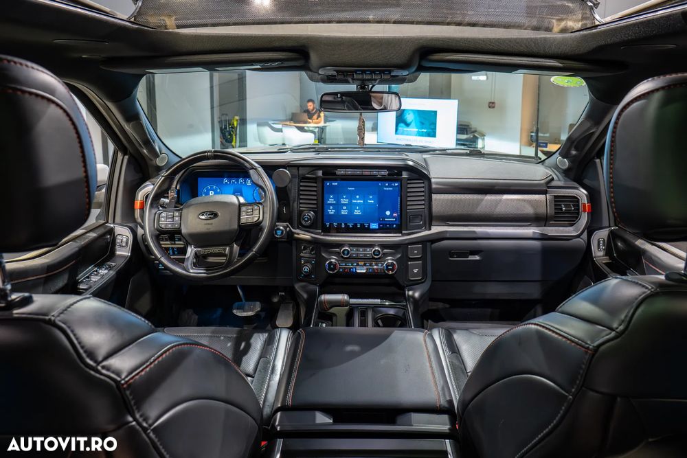 Ford Raptor - 40