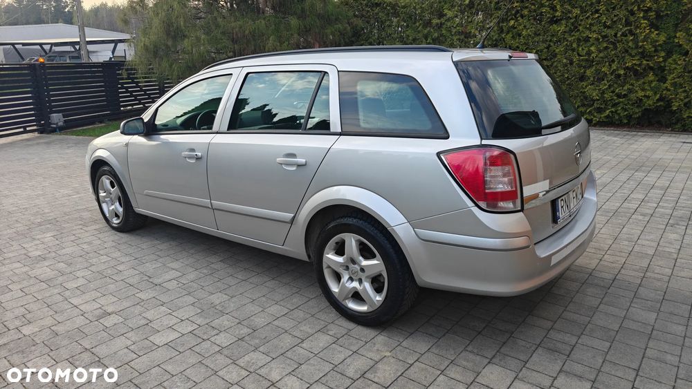 Opel Astra 1.9 CDTI DPF Edition - 1