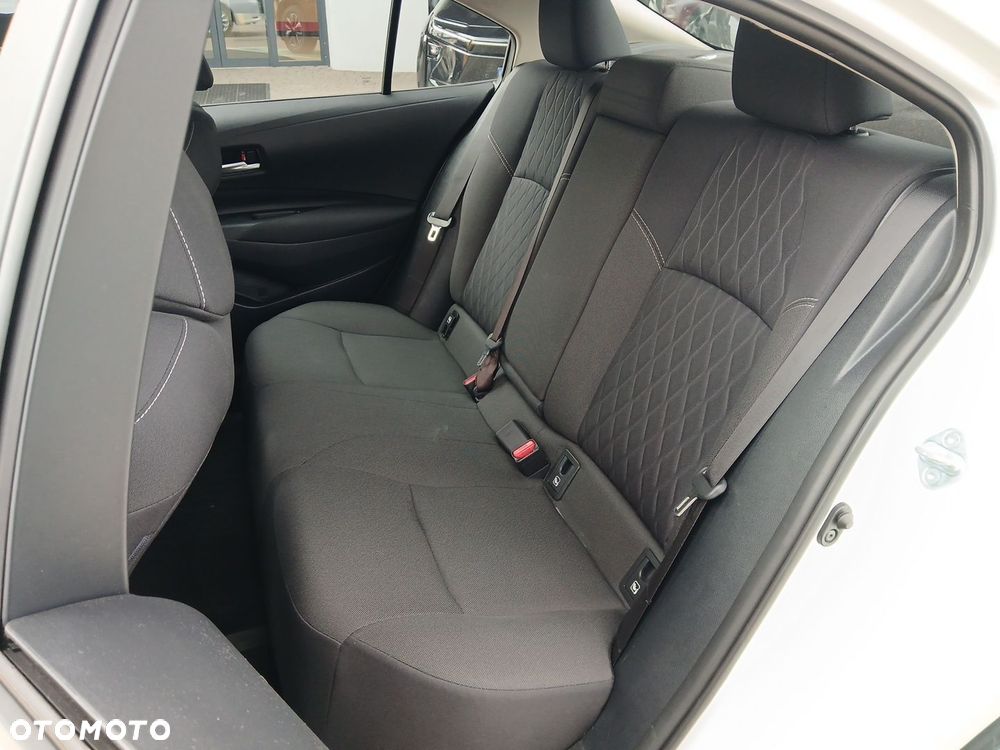 Toyota Corolla - 41
