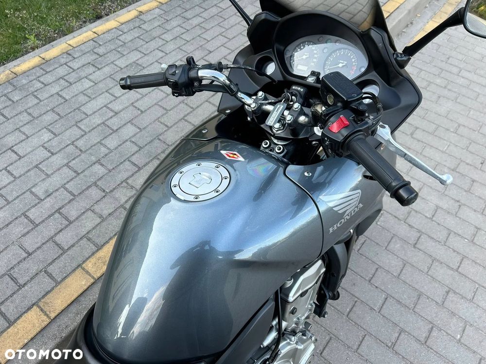 Honda CBF - 16