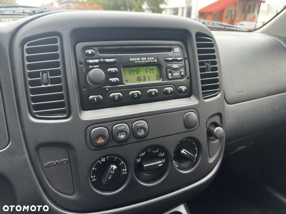 Ford Maverick Standard - 24