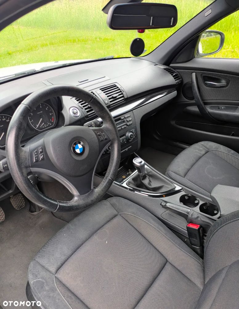 BMW Seria 1 118i - 4