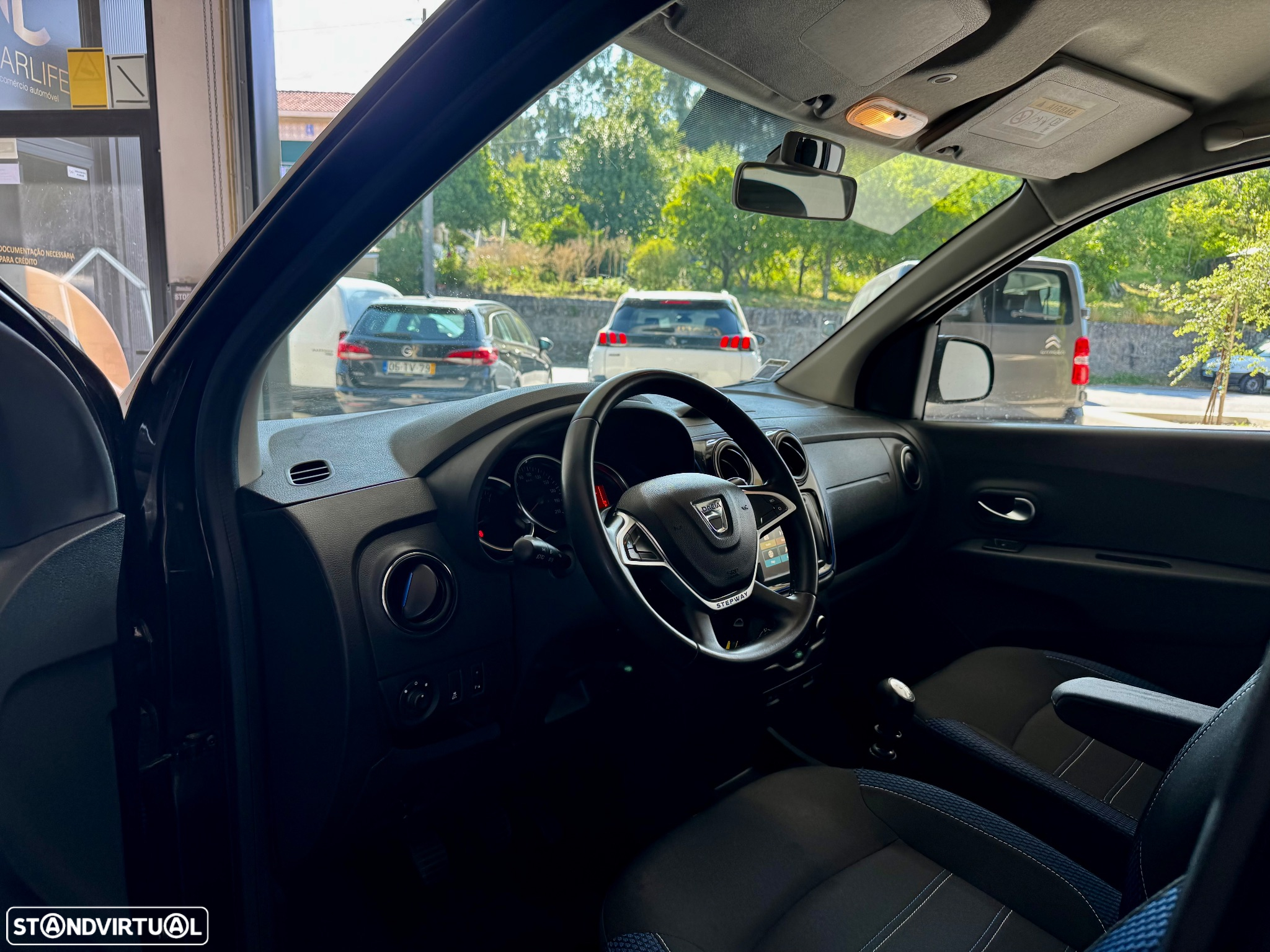 Dacia Lodgy 1.3 TCe Stepway 7L - 15
