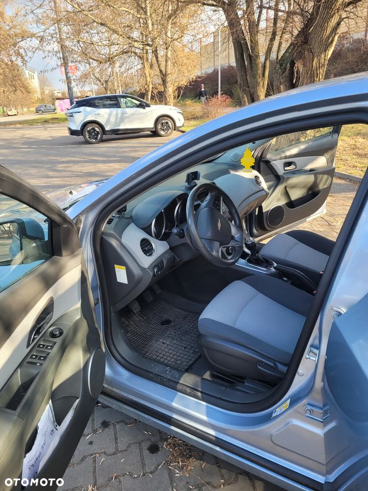 Chevrolet Cruze 2.0 VDCi LS - 10