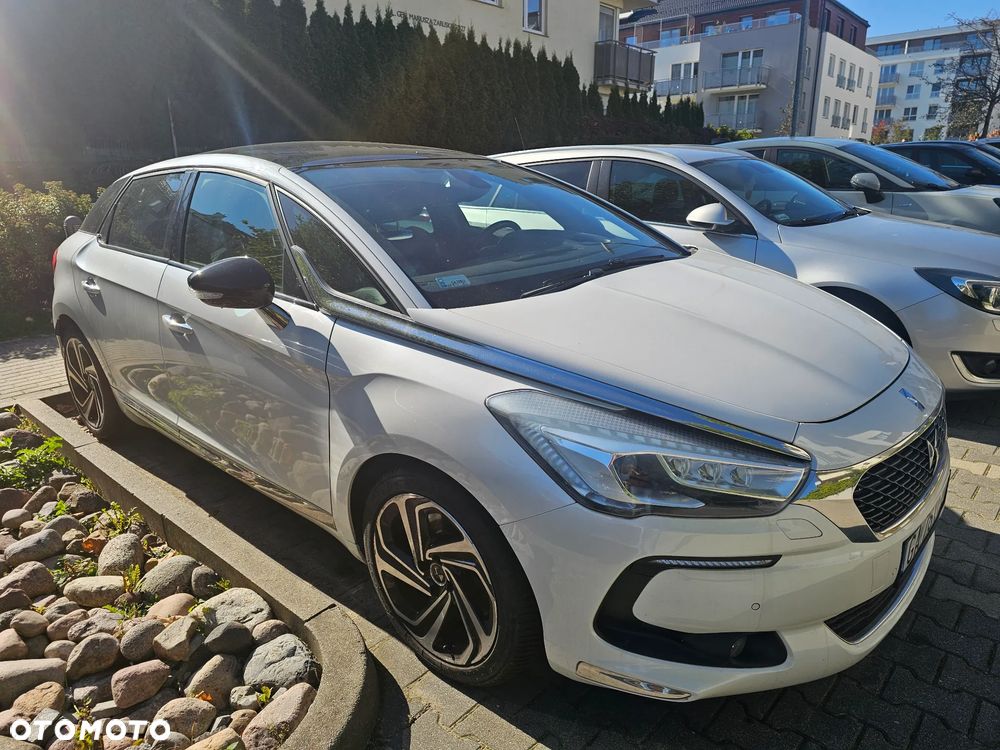 DS Automobiles DS 5