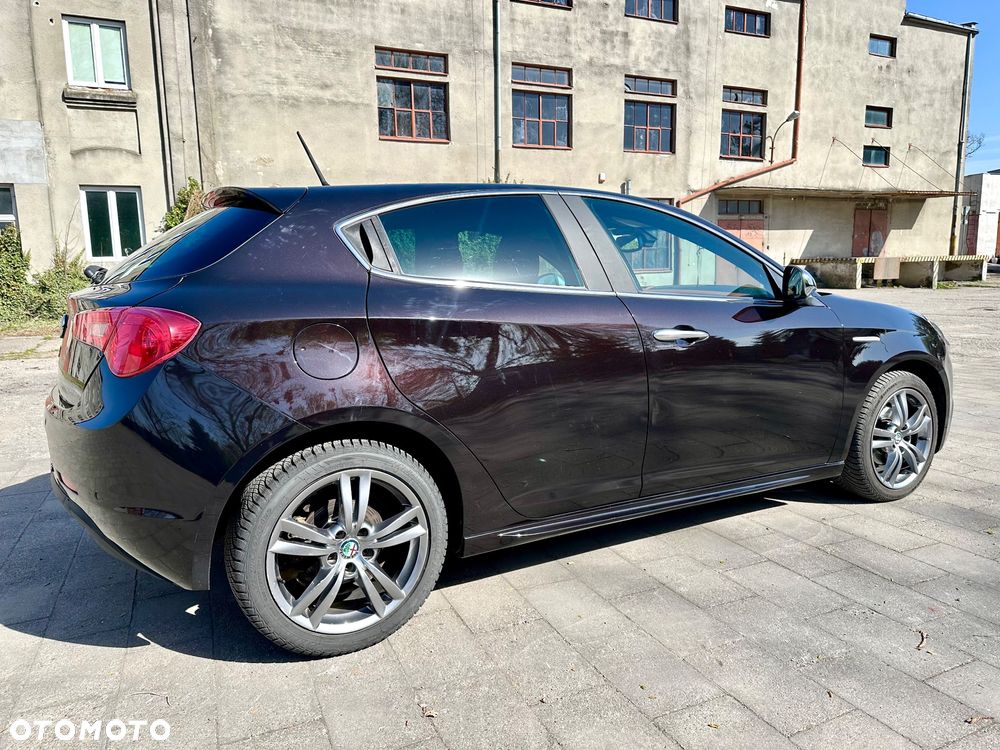 Alfa Romeo Giulietta 1.6 JTDM 16V - 17