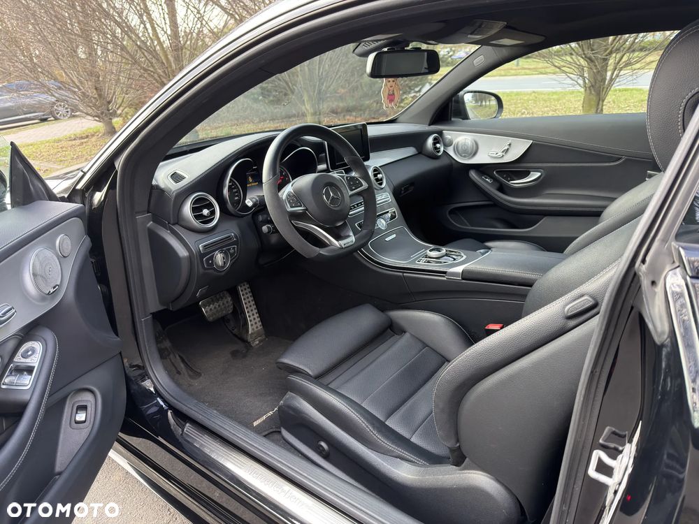 Mercedes-Benz Klasa C 300 9G-TRONIC Night Edition - 9