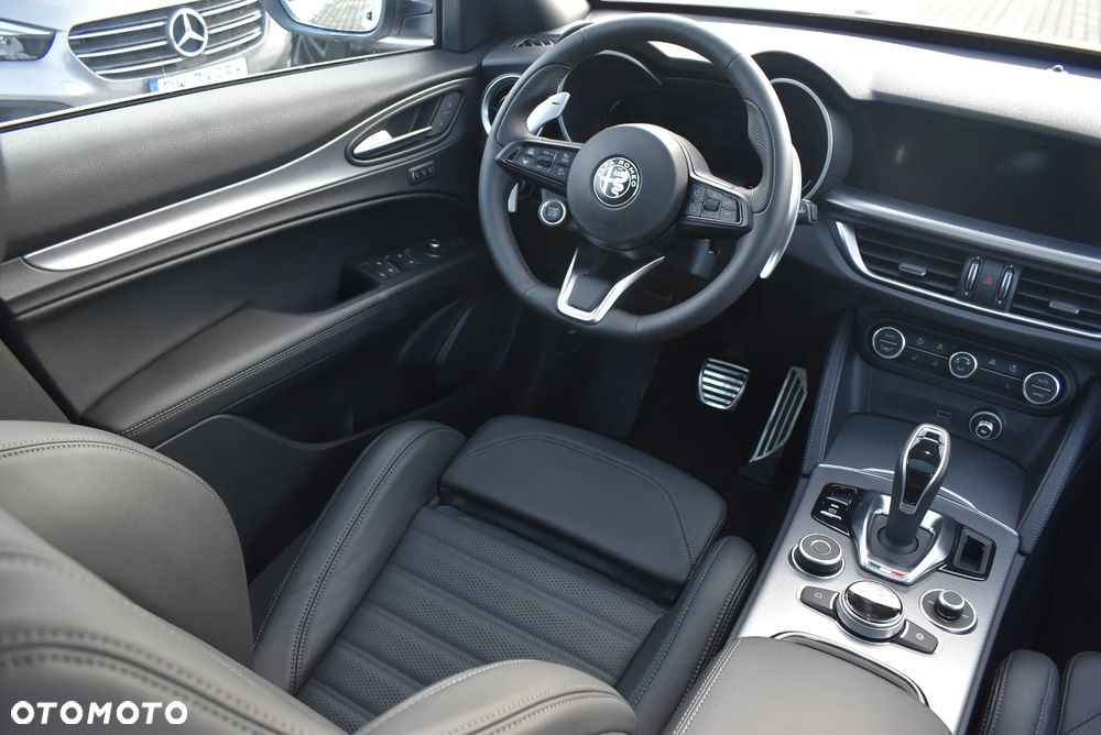 Alfa Romeo Stelvio 2.0 Turbo Veloce Q4 - 22