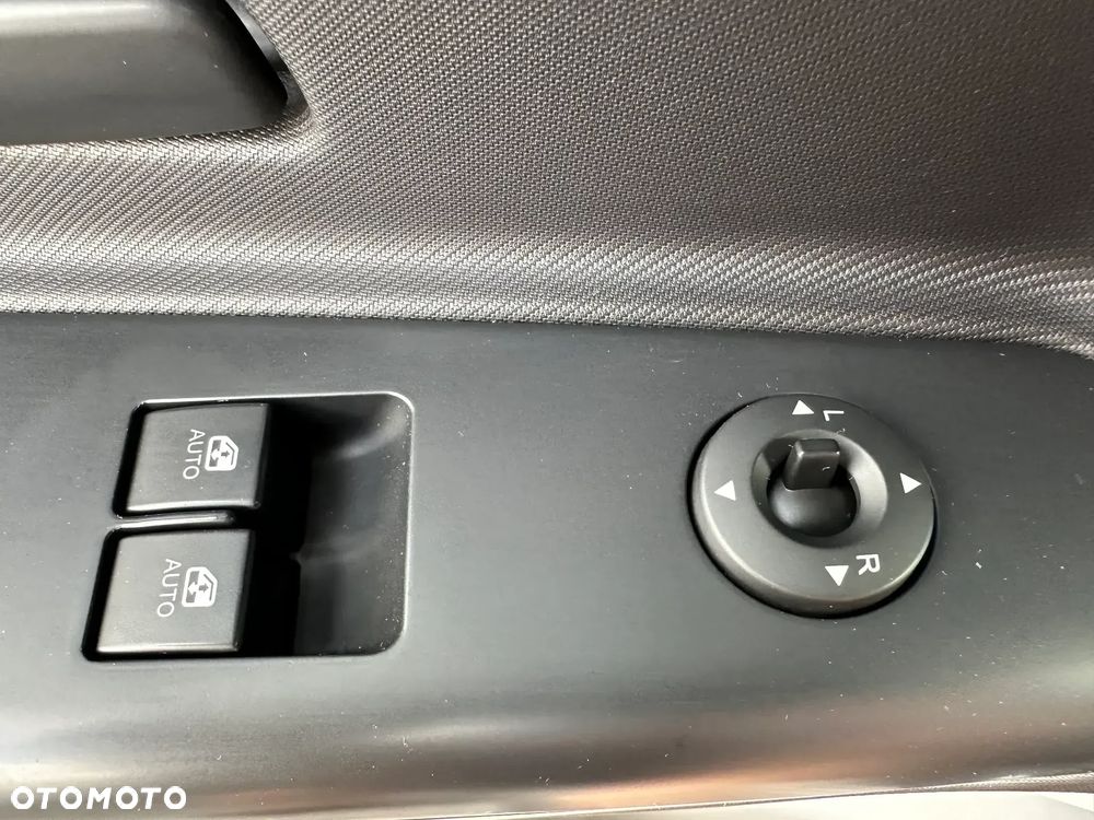 Kia Ceed - 32