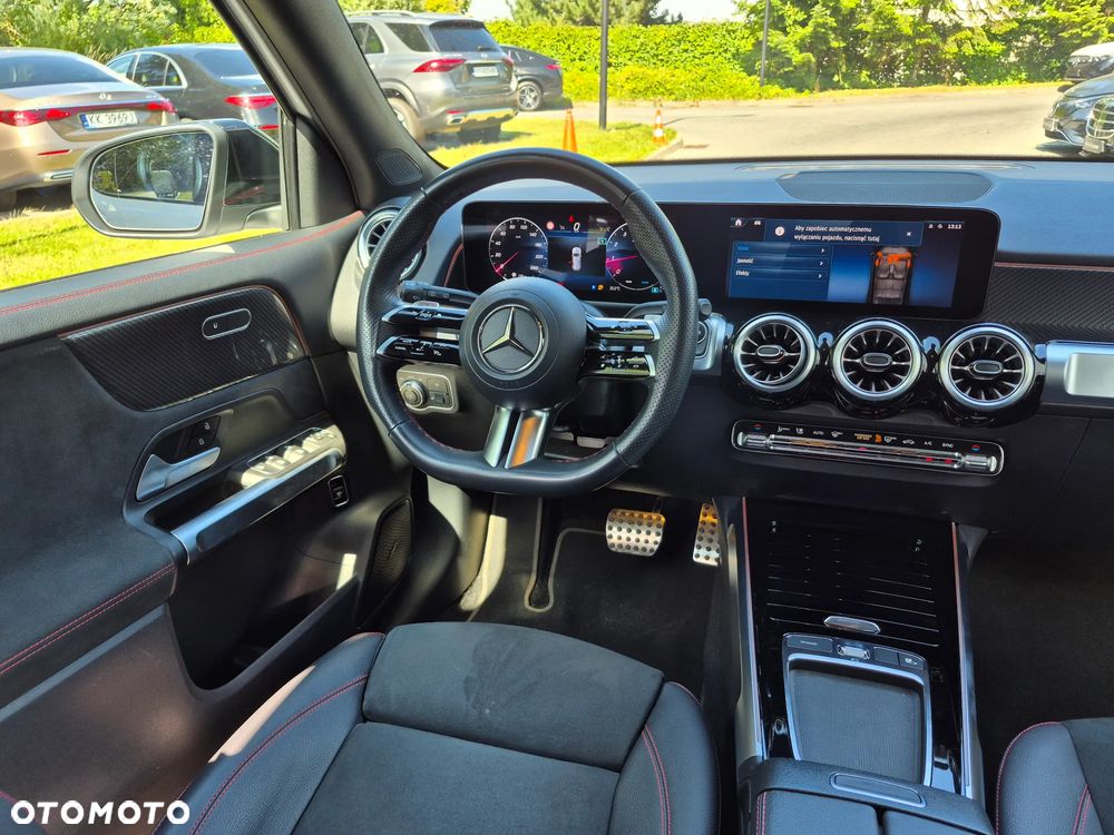 Mercedes-Benz GLB 200 7G-DCT - 23