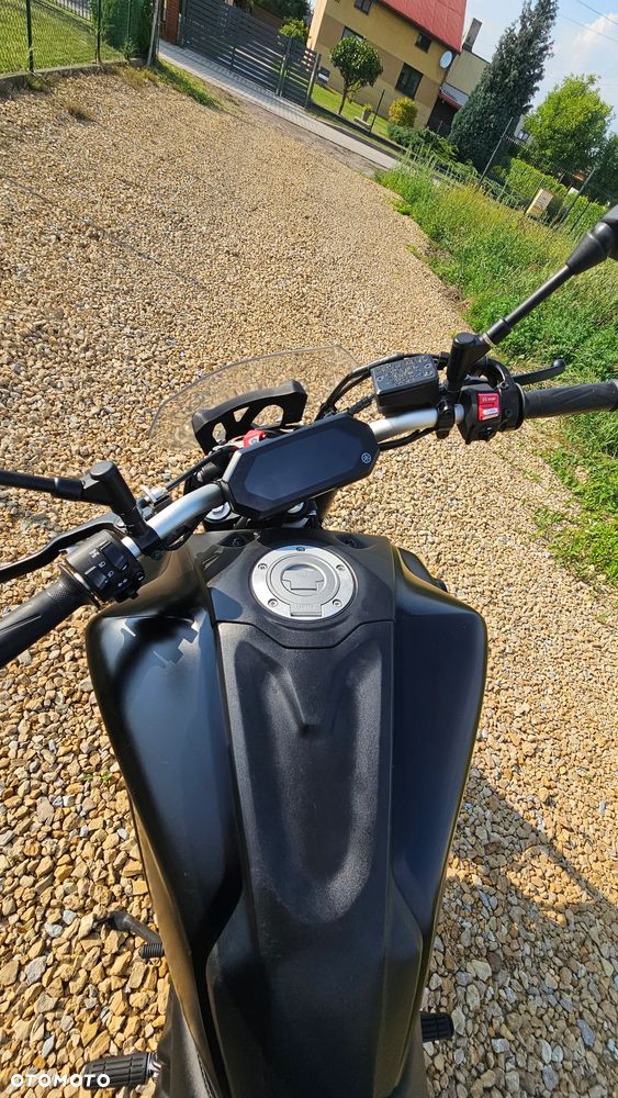 Yamaha MT - 17