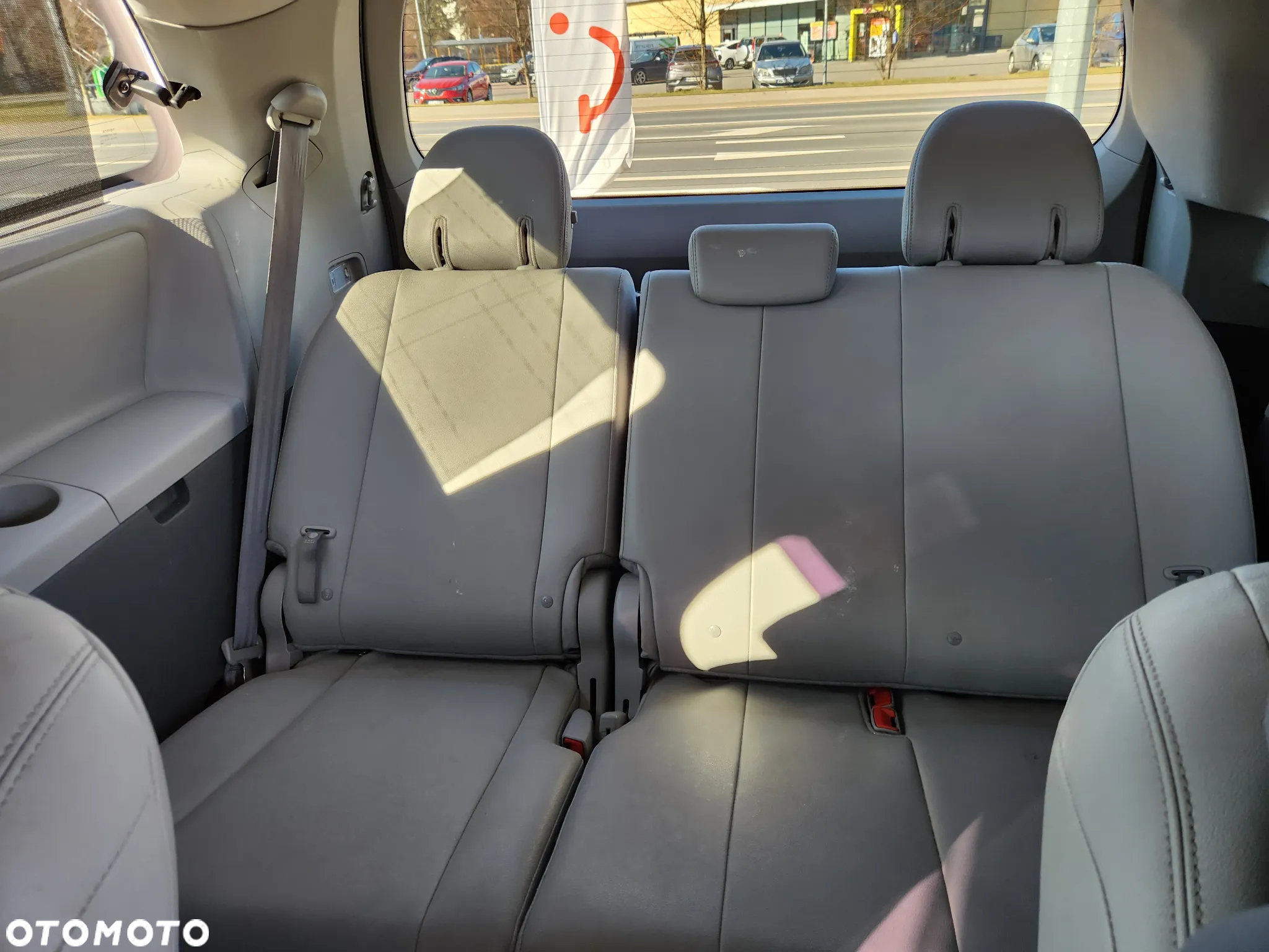 Toyota Sienna 3.5 V6 LE AWD - 23