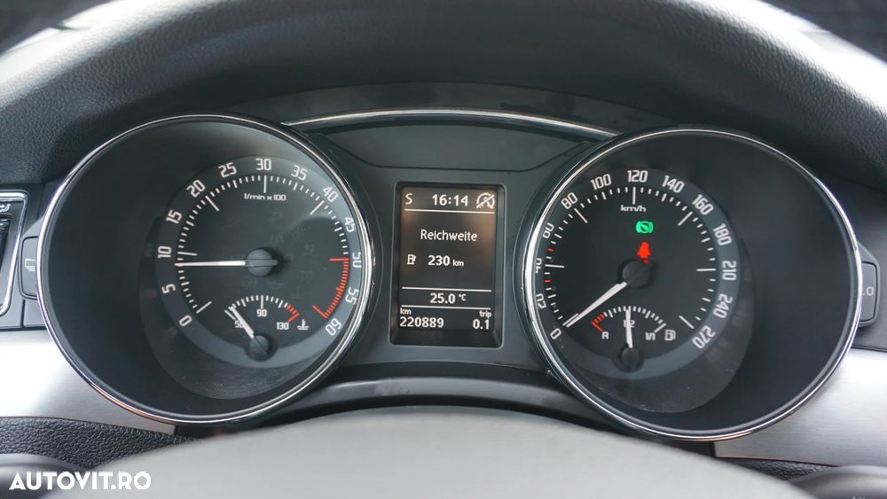 Skoda Superb 2.0 TDI Green tec DSG Elegance - 21