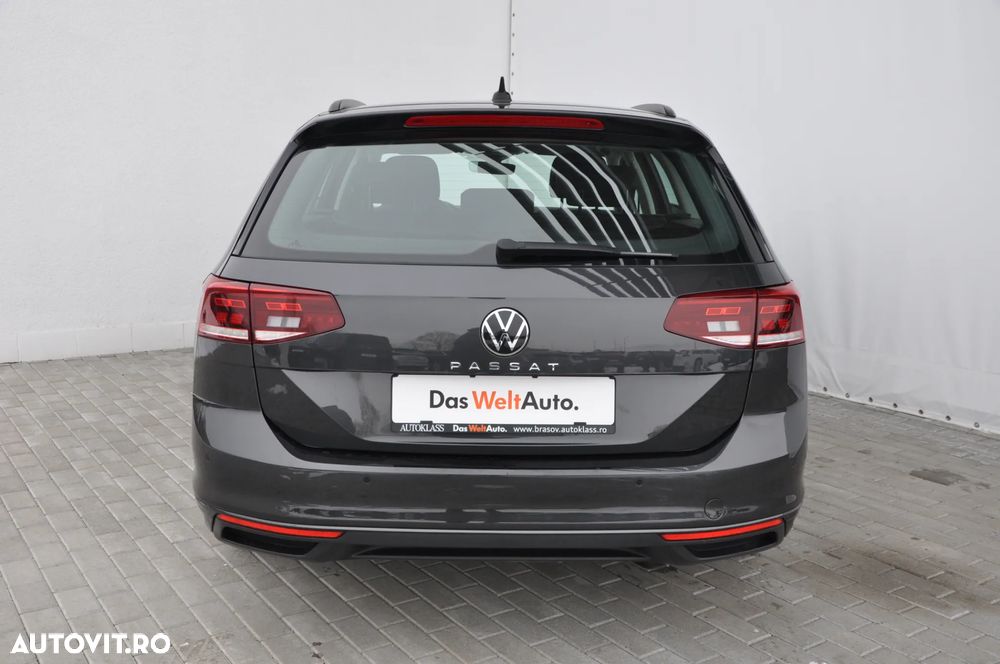 Volkswagen Passat 2.0 TDI DSG Comfortline - 4