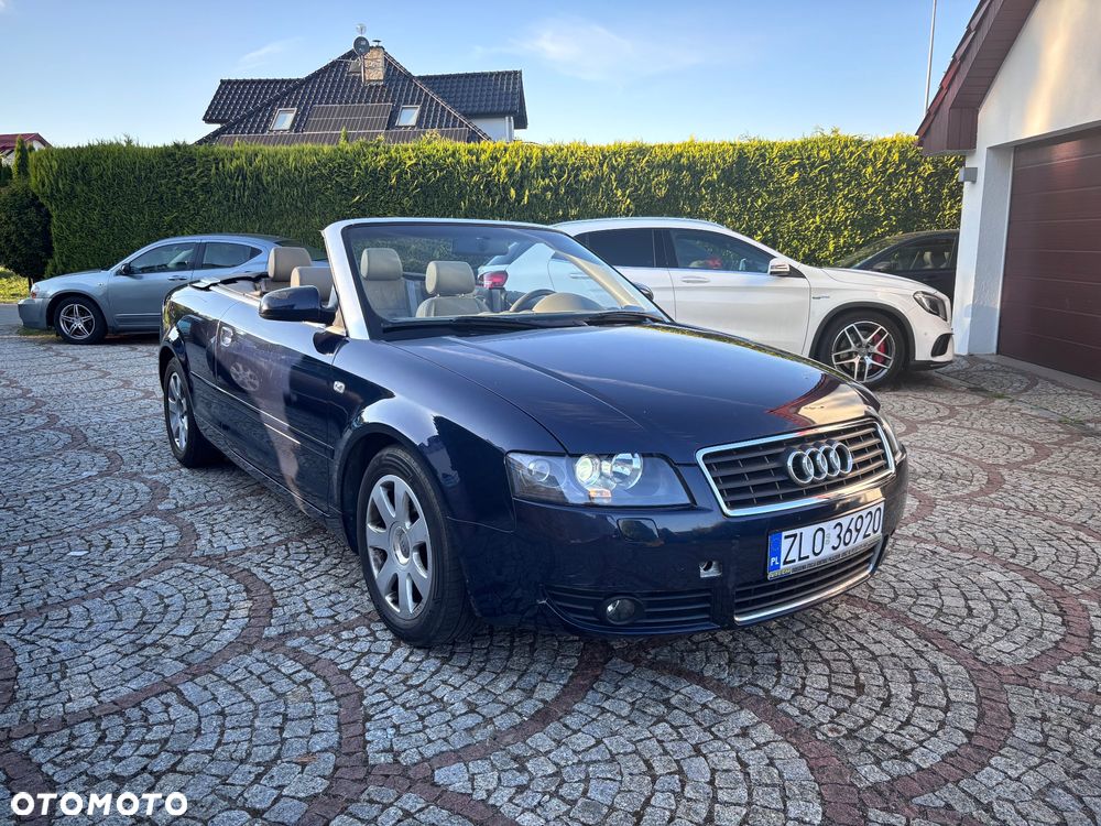 Audi A4 Cabrio 2.4 - 1
