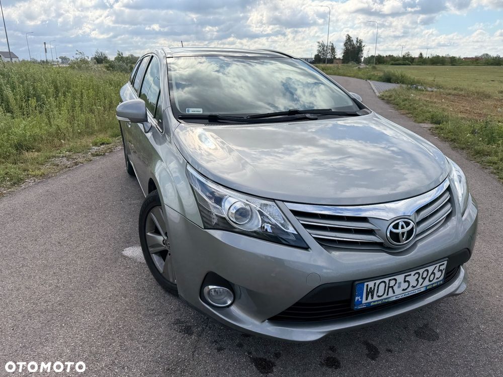 Toyota Avensis 2.0 D-4D Edition (2014) - 17