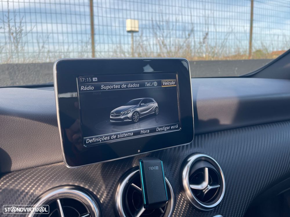 Mercedes-Benz A 180 d AMG Line - 18