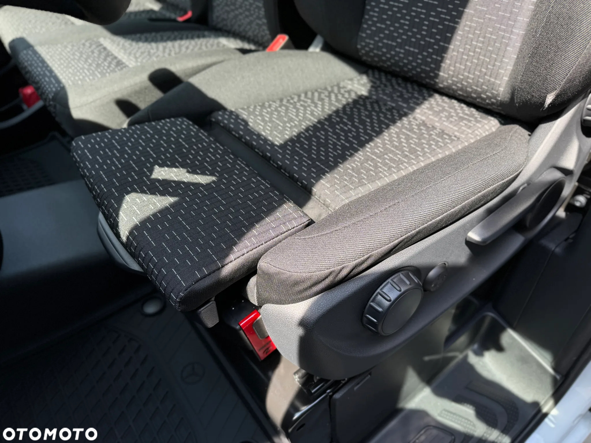 Mercedes-Benz Vito - 11