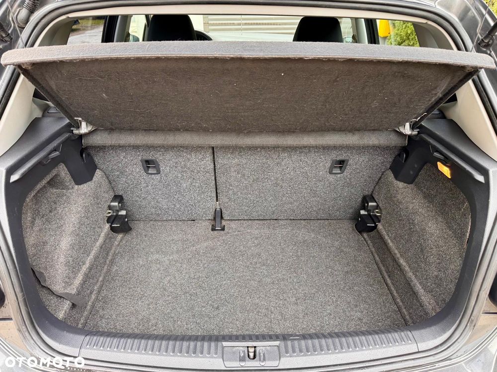 Volkswagen Polo 1.4 16V Comfortline - 11