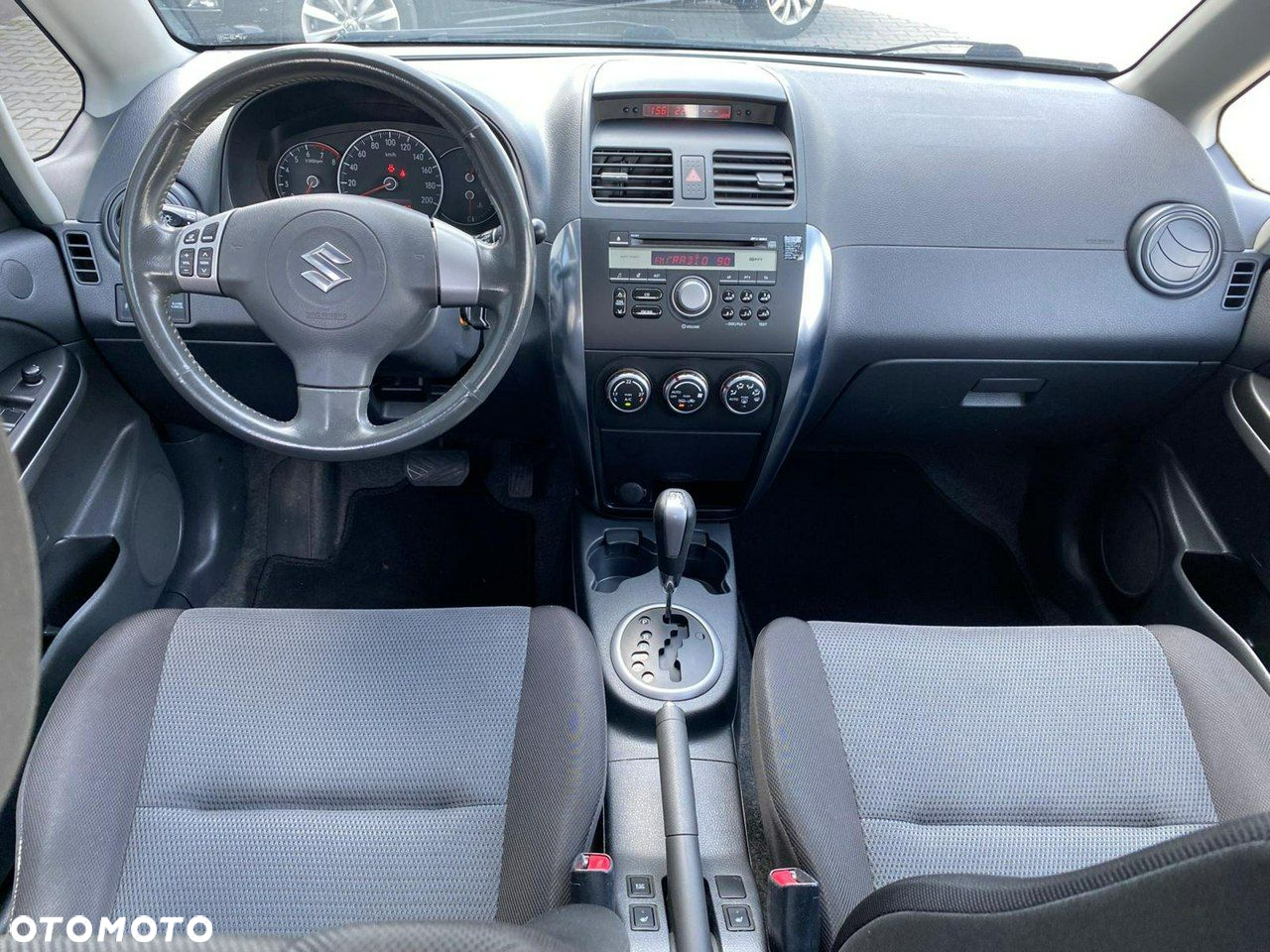 Suzuki SX4 - 10