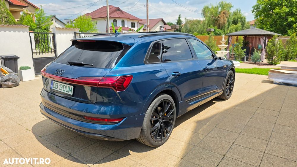 Audi e-tron 55 quattro advanced - 3